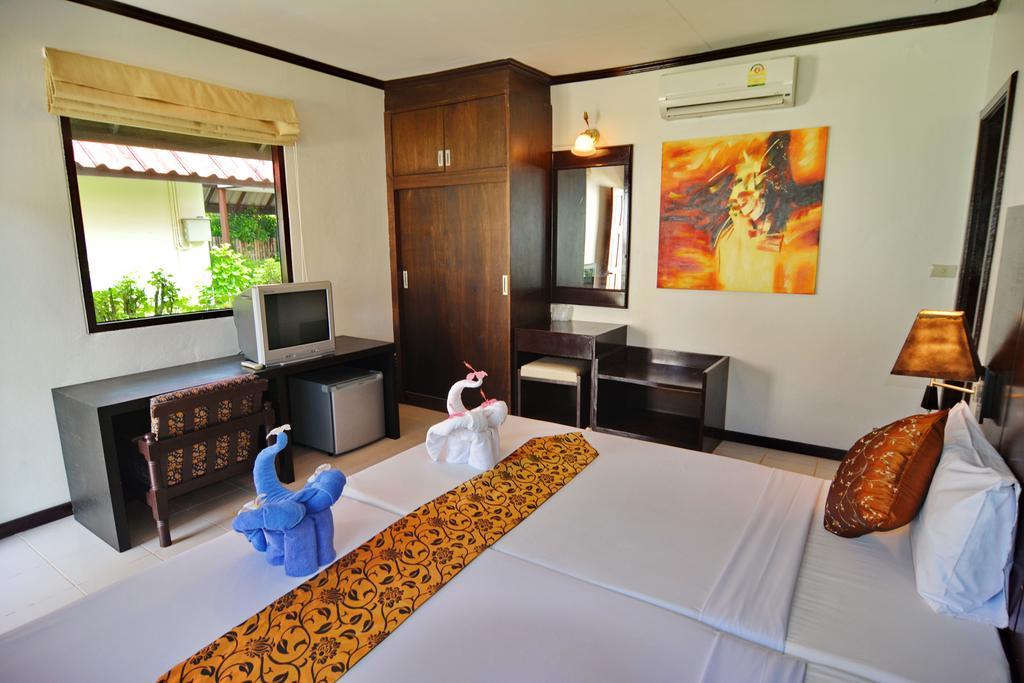 Golden Bay Cottage Ko Lanta Eksteriør billede