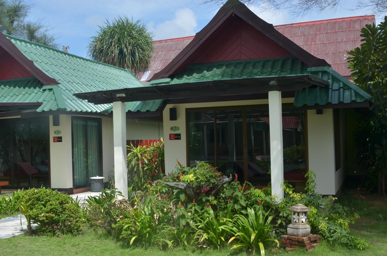 Golden Bay Cottage Ko Lanta Eksteriør billede