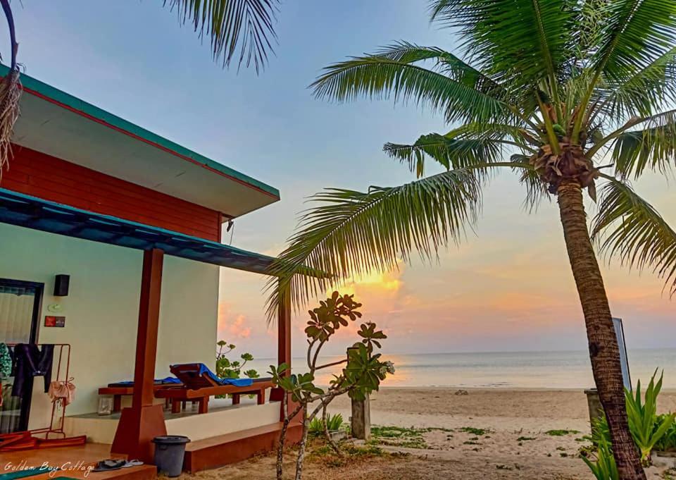 Golden Bay Cottage Ko Lanta Eksteriør billede